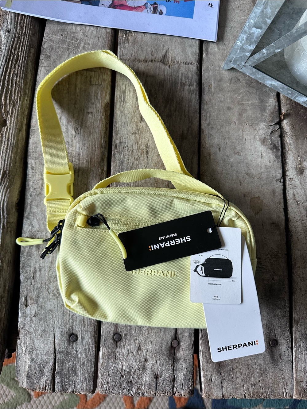 Sherpani Hyk, Small Sling Bag, 1L Belt Bag, Lightweight Travel Fanny Pack. NWT